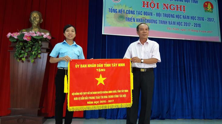 Tổng kết công tác Đoàn - Đội trường học năm học 2016 – 2017 Hội đồng Đội huyện Dương Minh Châu dẫn đầu phong trào thi đua công tác Đội năm học 2016-2017.