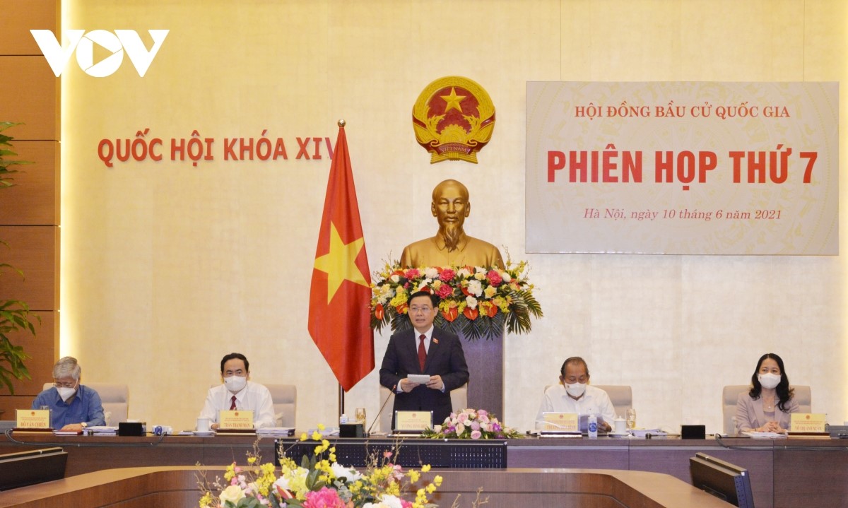 Chủ tịch Quốc Hội Vương Đình Huệ phát biểu tại phiên họp thứ 7 của Hội đồng bầu cử quốc gia (nguồn internet).jpg
